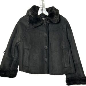 Zara Women’s Size Medium Black Button Front Coat Faux Fur Trim Crop Jacket